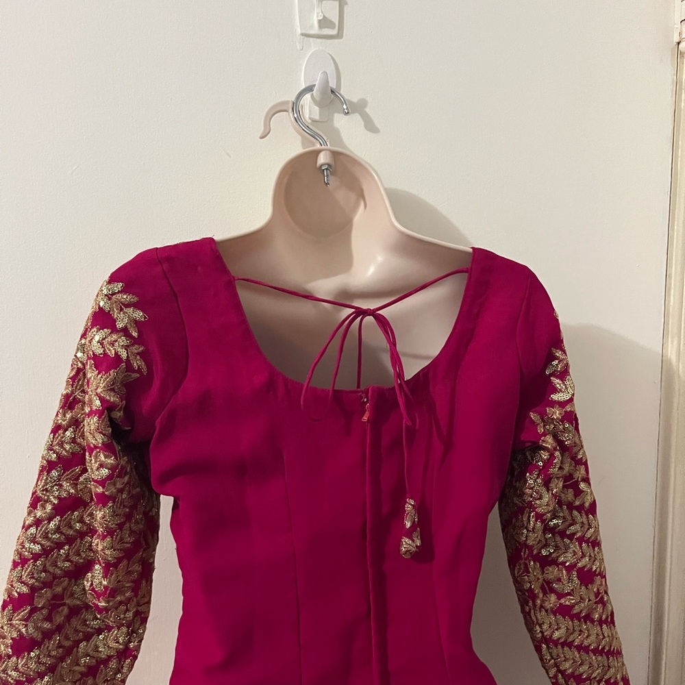 Elegant magenta and gold palazzo suit - Picture 8 of 9